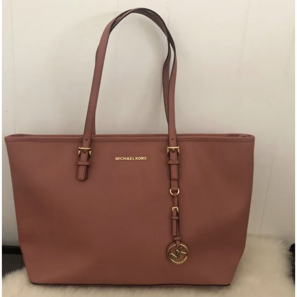 Michael Kors Handbags - Michael Kors Jet Set Travel Medium Top Zip Multifunction Tote Blush Pink